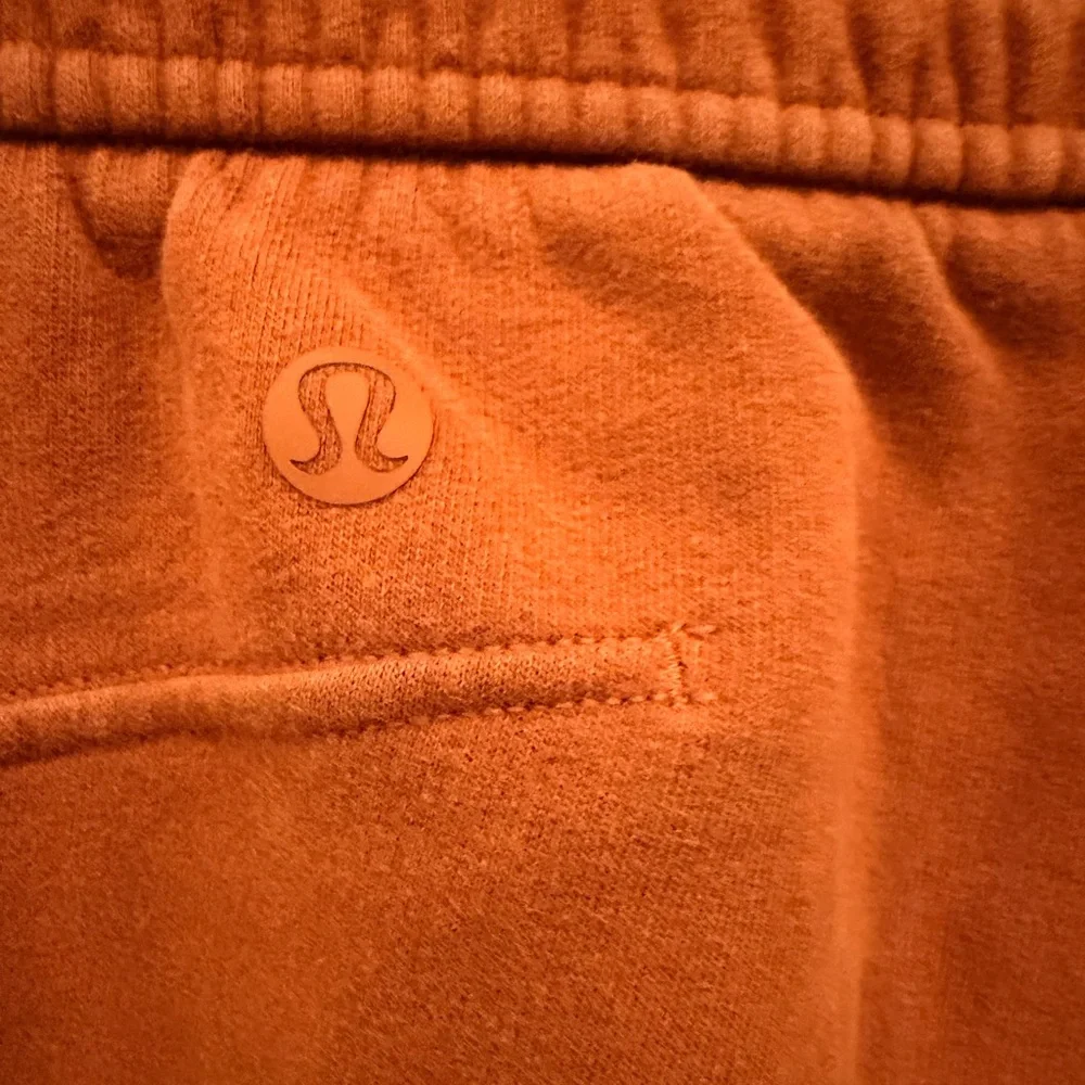 Lululemon Women's‎ Rust Fleece Lined Jogger Sweatpants Size 4 Lounge